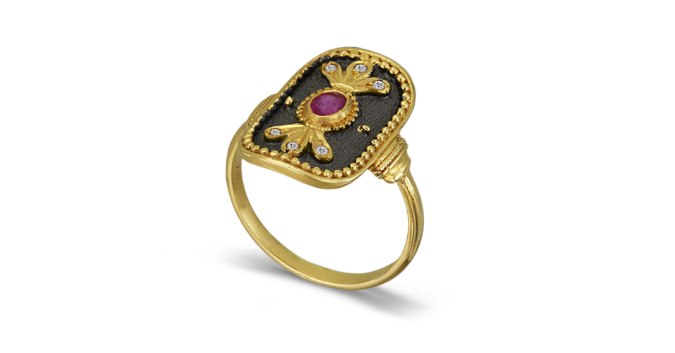 Black Collection Ring With Ruby