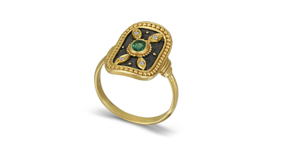Black Collection Ring With Emerald
